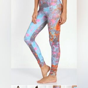 Onzie Multicolor Splash Leggings very rare